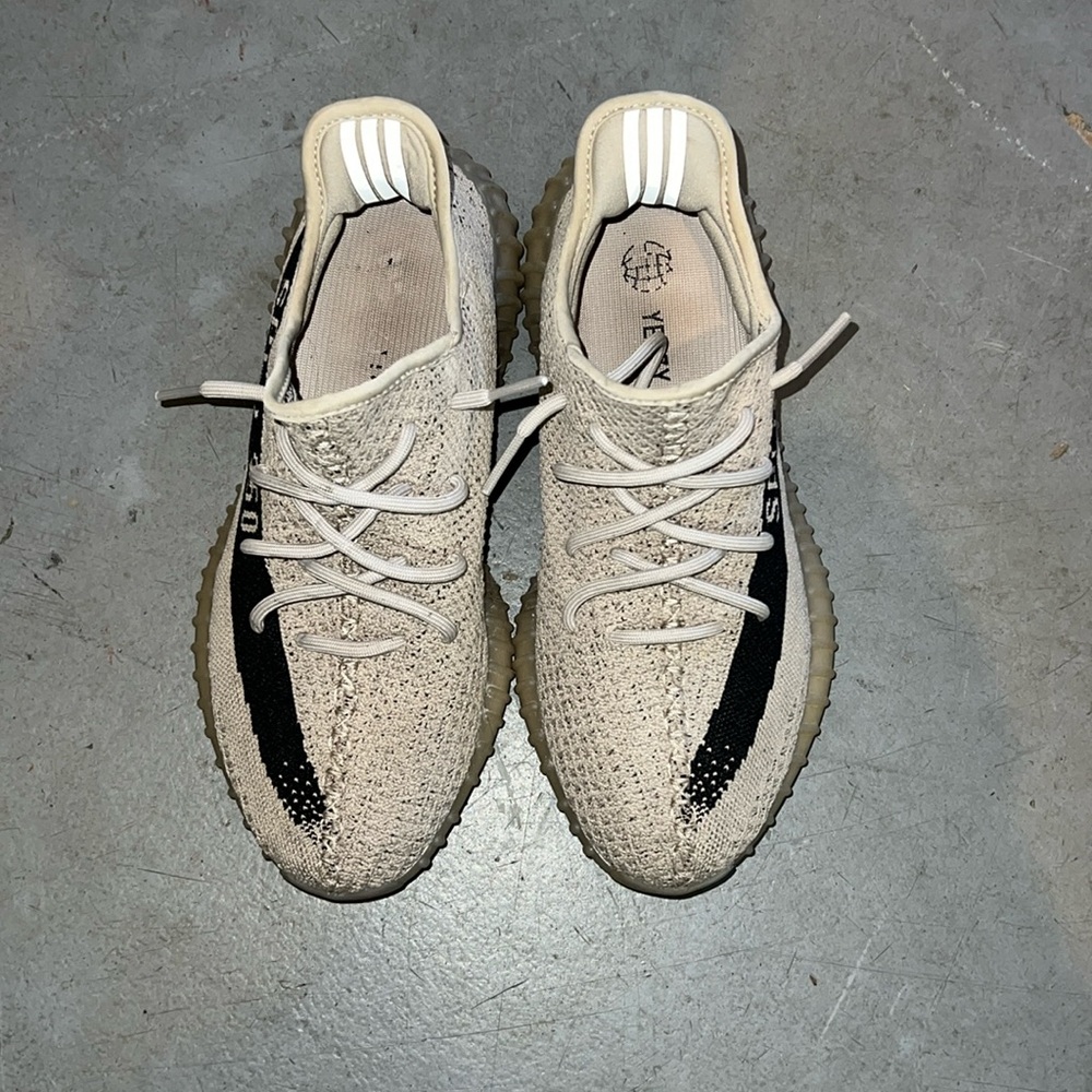 Yeezy 350 Slate size 8